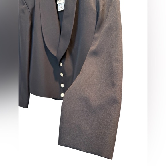 Women’s Black Blazer by Cintas - Picture 4 of 6